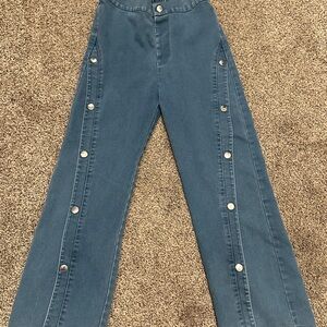 Women's Blue Jeans with Button Detail 28”